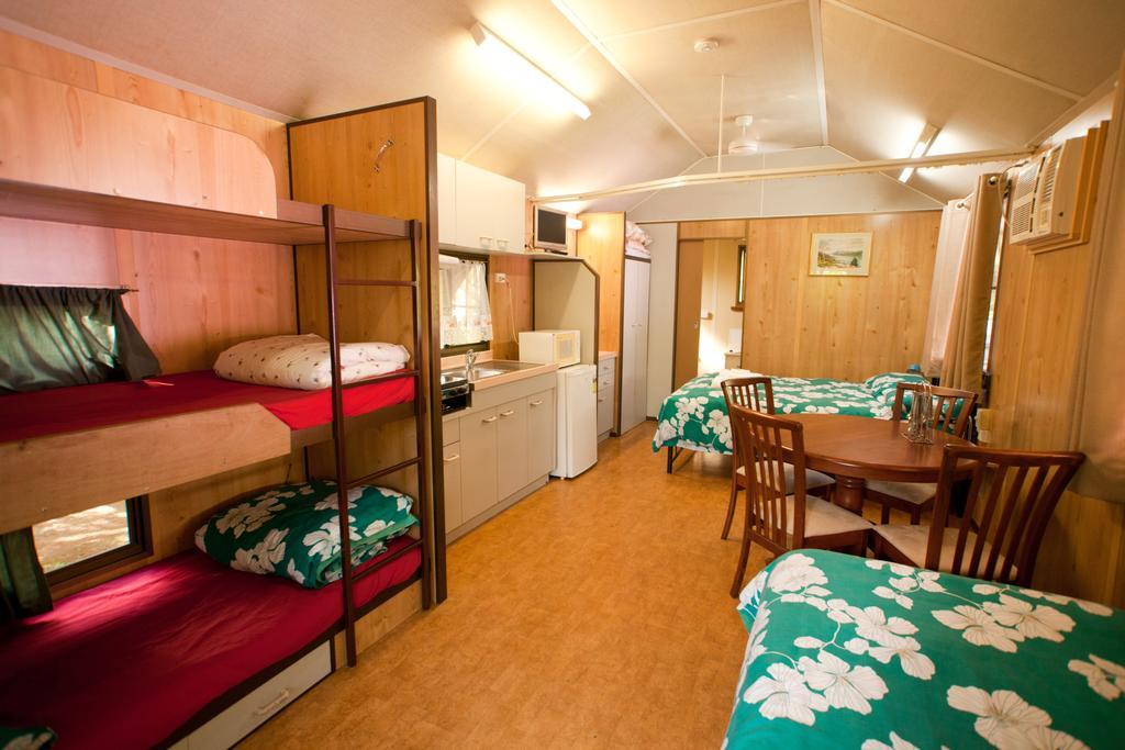 Lake Eacham Tourist Park & Cabins Kamer foto