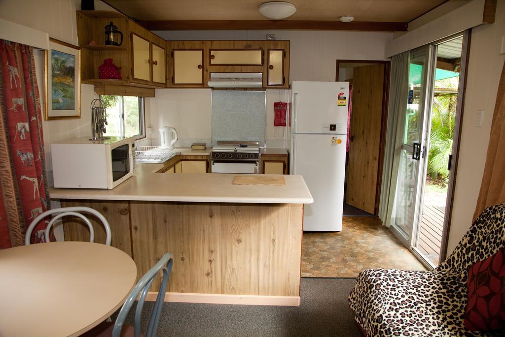 Lake Eacham Tourist Park & Cabins Kamer foto