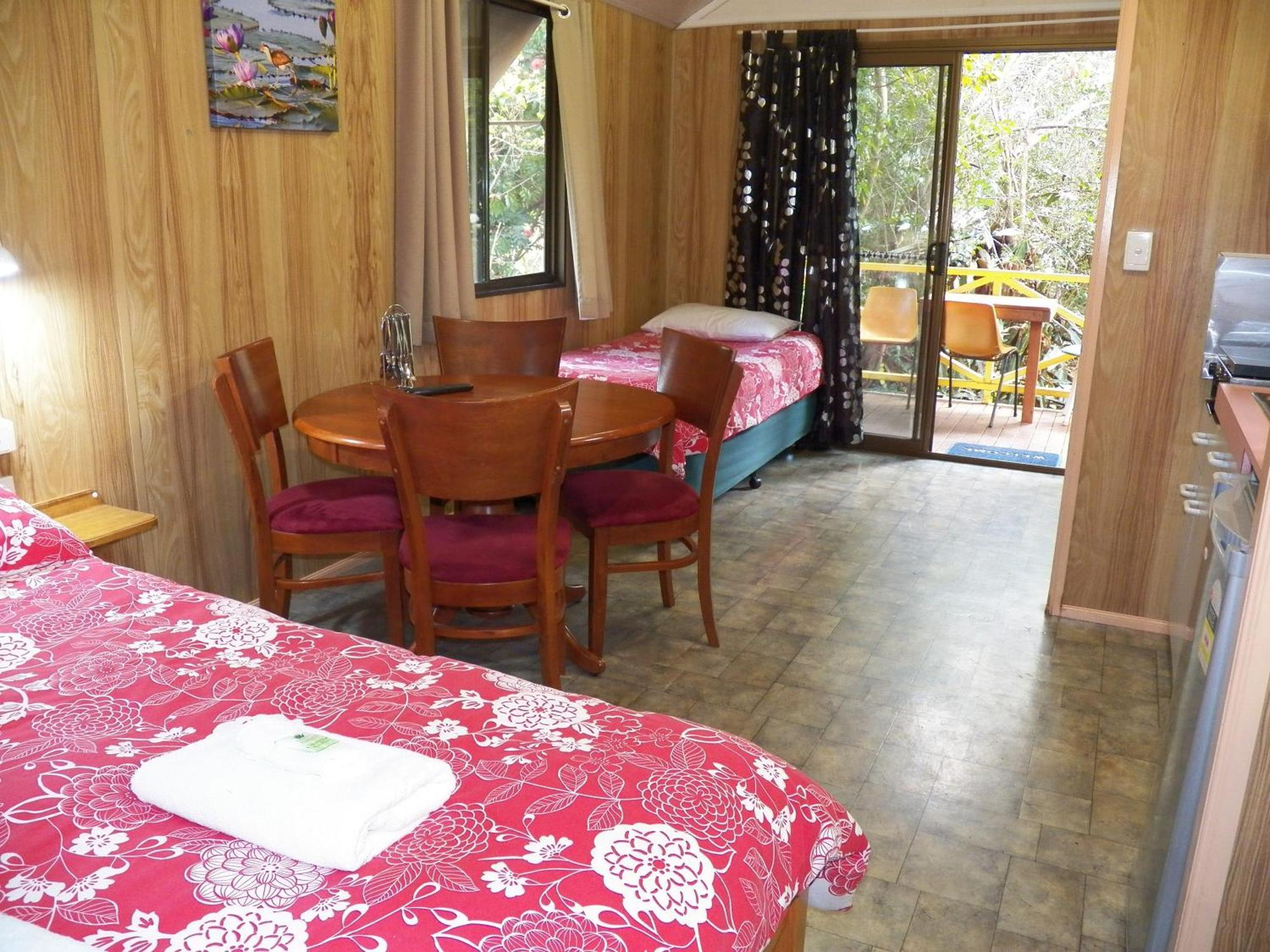 Lake Eacham Tourist Park & Cabins Kamer foto