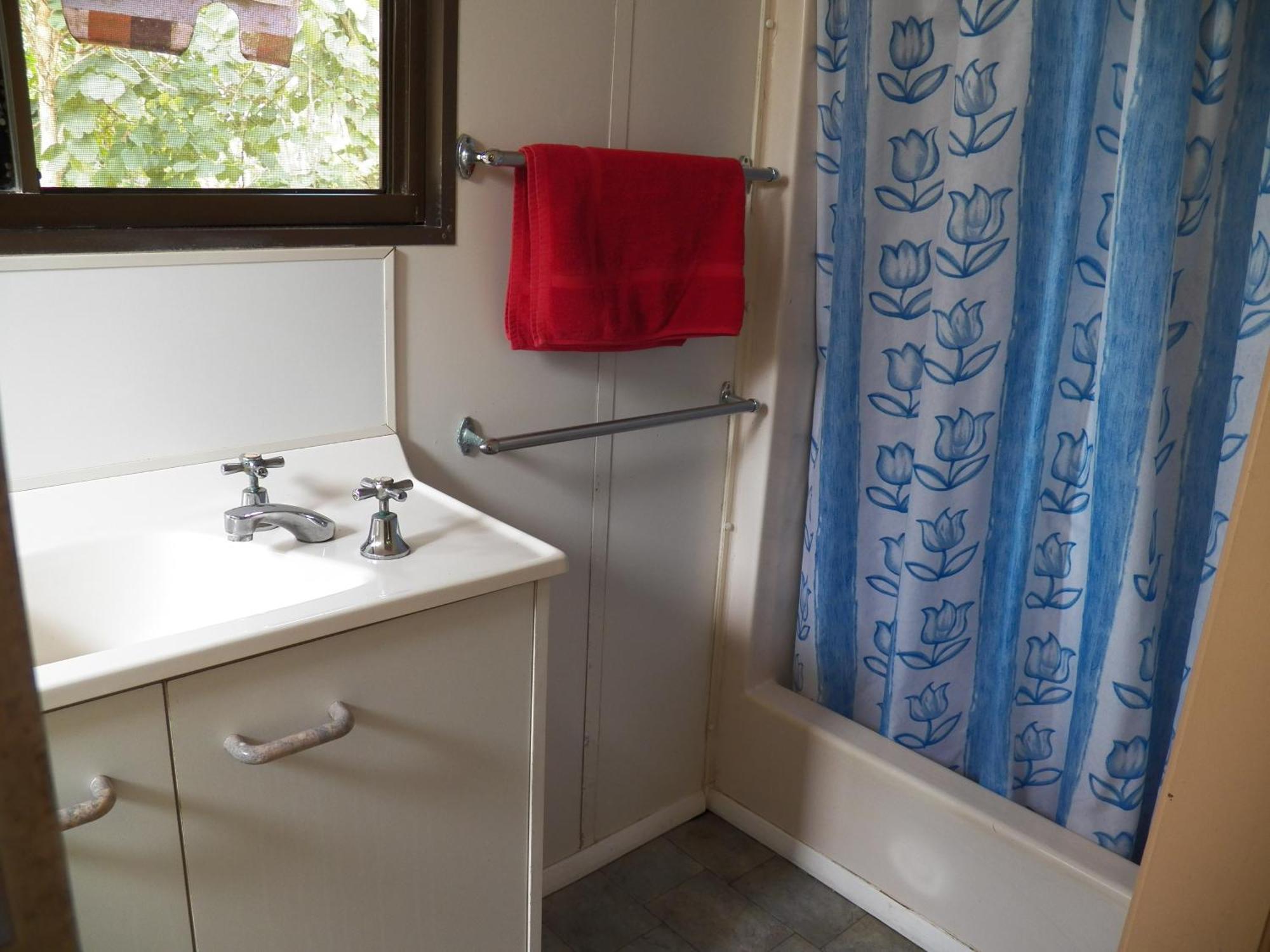 Lake Eacham Tourist Park & Cabins Kamer foto